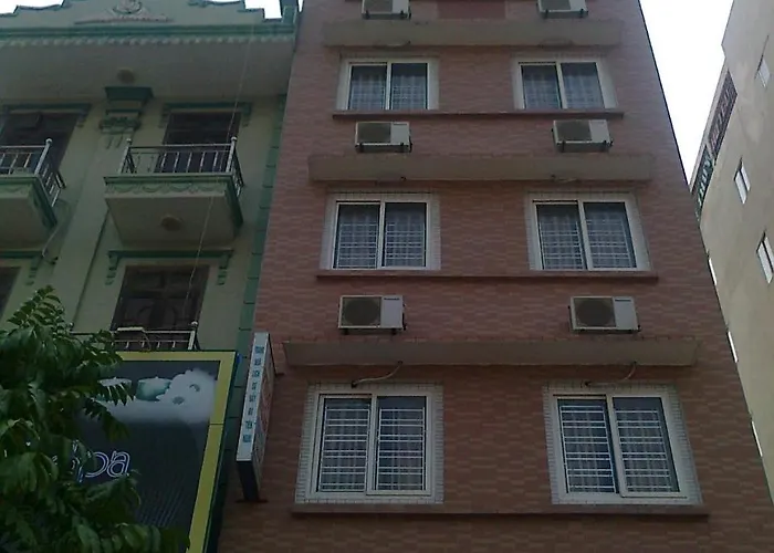 Hotel Phuc Ngan *